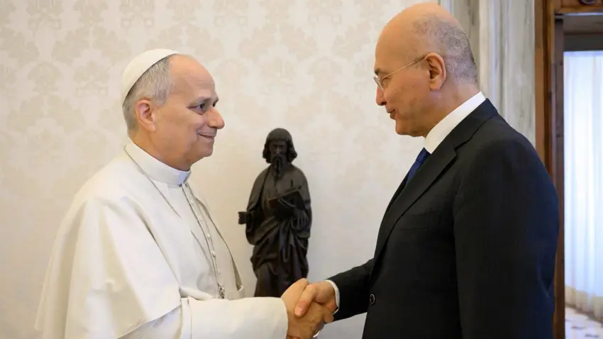 Berhem Salih serdana Papayê Vatîkanê kir