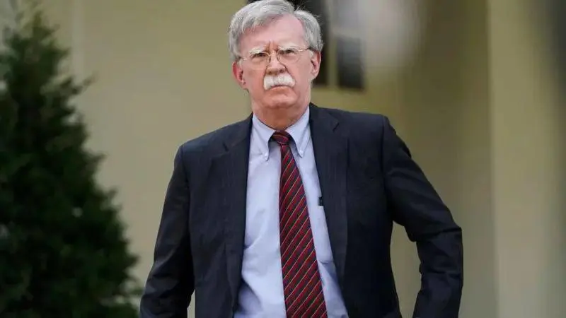 جان بۆڵتن : ئەگەر ئامانج گۆڕینی ڕژێمی ئێران بێت، ئەوە بە یەک هێرش بەدی نایەت