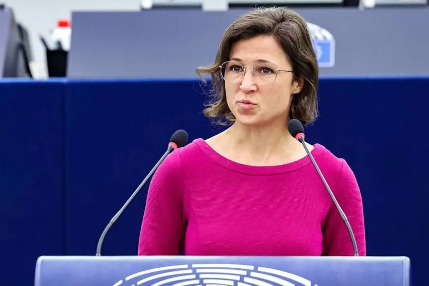 ​​​​​​​نوێنەری ئاڵمانیا لە پەرلەمانی ئەورووپا : ئەورووپا دەبێت لایەنی خەڵكی ئێران بگرێت