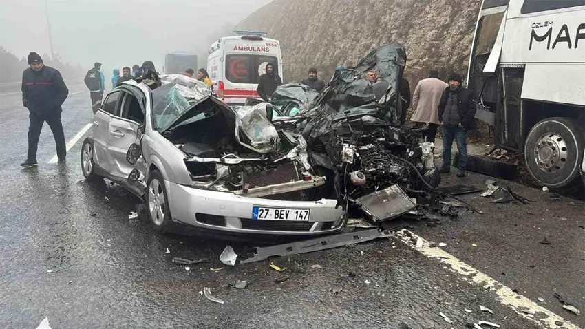 Li ser rêya Dîlok-Rihayê ji ber mijê qeza çêbû: 10 erebe li hev ketin