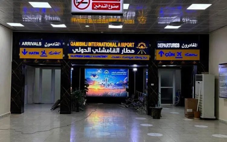 Temamê hêzên Rûsyayê ji balafirgeha Qamîşlo vekişiyan