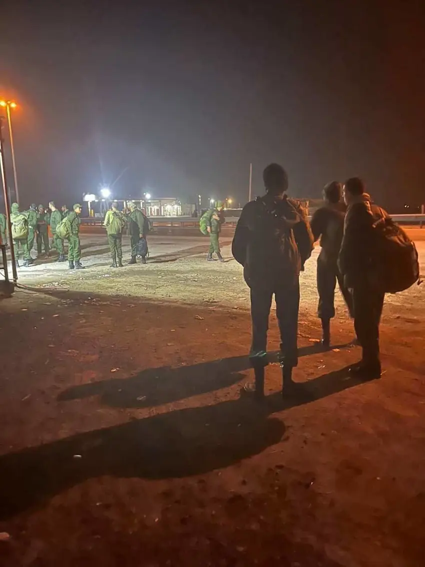 فەرمانی چۆڵ کردنی بنکەی سەربازی شەهید دەروێش لە ئەهواز بە شەو بە هۆکاری نادیارەوە دەرکراوە