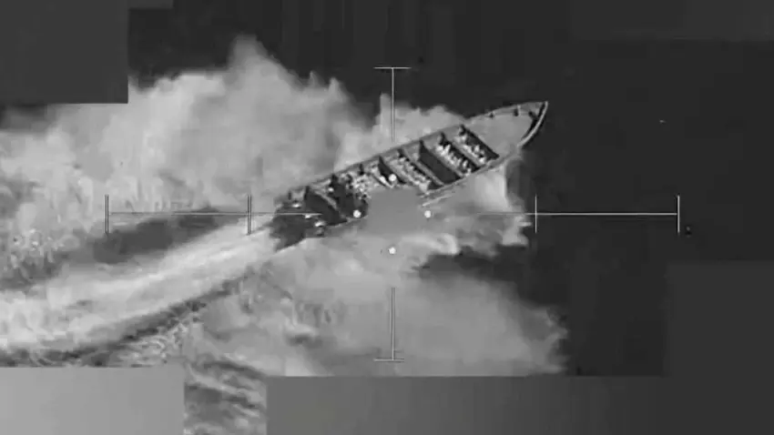 ABD: Doğu Pasifik'te uyuşturucu taşıyan tekne vuruldu