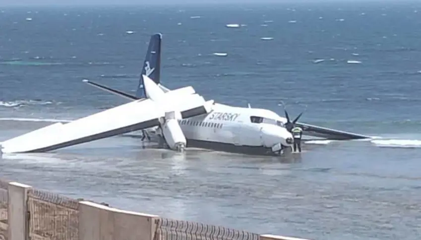 Baskê balafira rêwiyan jêbû û daket okyanûsê