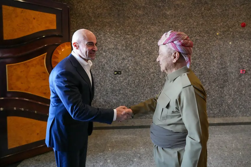 Mesud Barzani ile Bafıl Talabani bir araya geldi