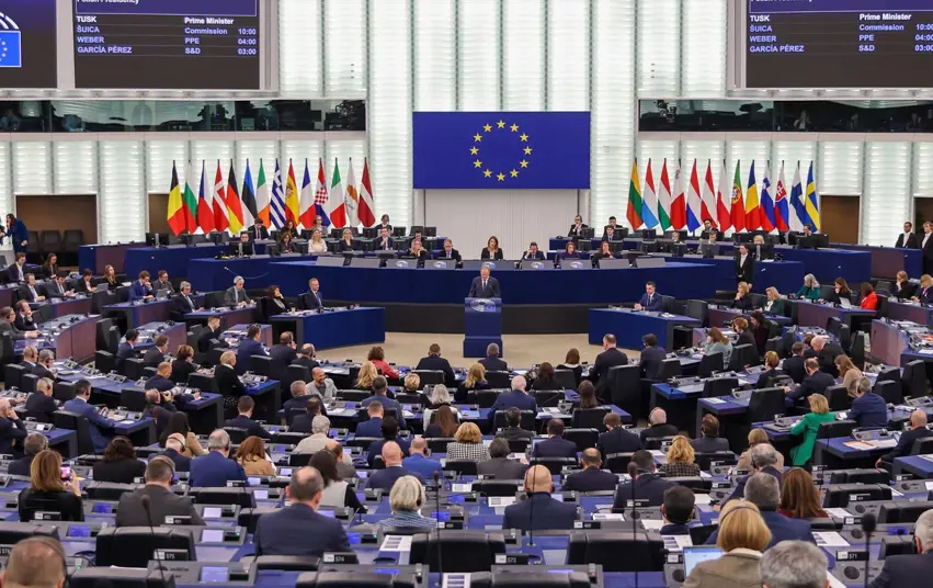 Dengdana Krîtîk: Parlamentoya Ewropayê wê biryara li ser Rojava nîqaş bike