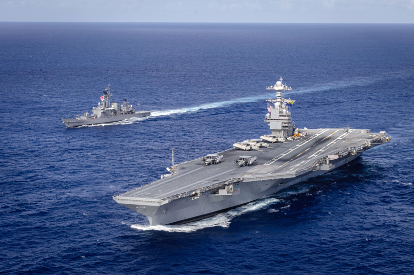 ئەمریکا گەورەترین کەشتی فڕۆکەهەڵگری جیهان (USS Gerald R. Ford)ی بۆ کەندuاوی فارس نارد