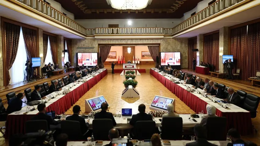 Süreç Komisyonu, nihai raporun oylanması için toplanıyor