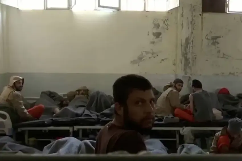 Iraqê darizandina 1,387 girtiyên DAIŞê yên ji Sûriyeyê hatine veguhestin da destpêkirin