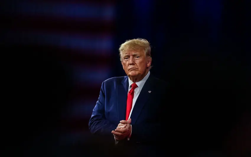 نهێنییەکانی کۆشکی سپی؛ ترامپ لە لێواری هەڵگیرساندنی جەنگی ئێران پاشەکشەی کرد