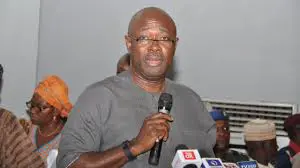 Afrîka, salê bi 120 milyar dolarî ji derve hîdrokarbon  dikire