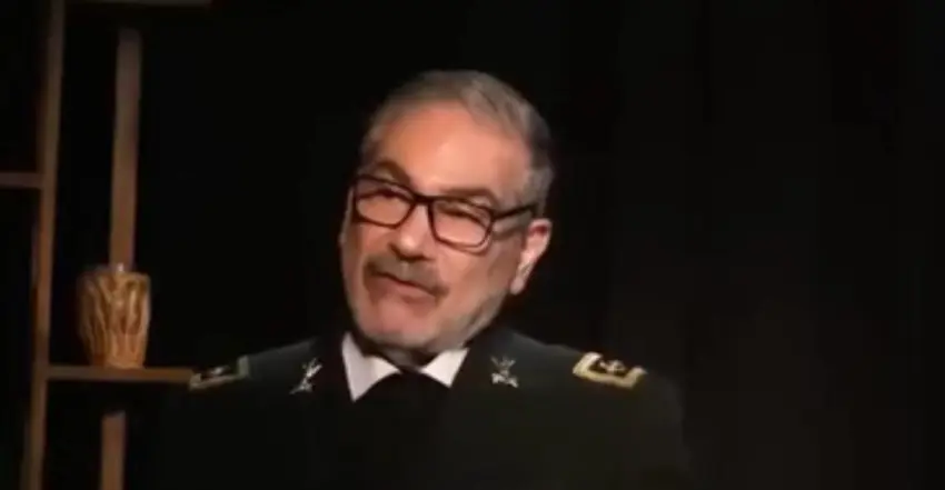 دان پێدانانی شەمخانی  شەڕ حەتمیە ؛ دەبێت ئامادەبین، بەڵام کات بۆ دیپلۆماسی هێشتا هەیە