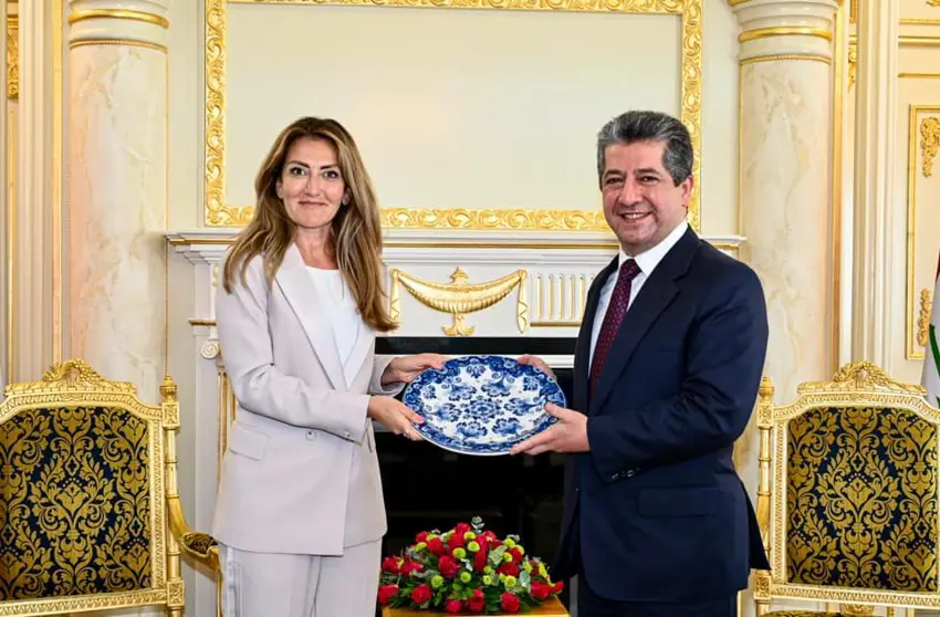 Mesrûr Barzanî pîrozbahî li Dîlan Yeşîlgozê kir