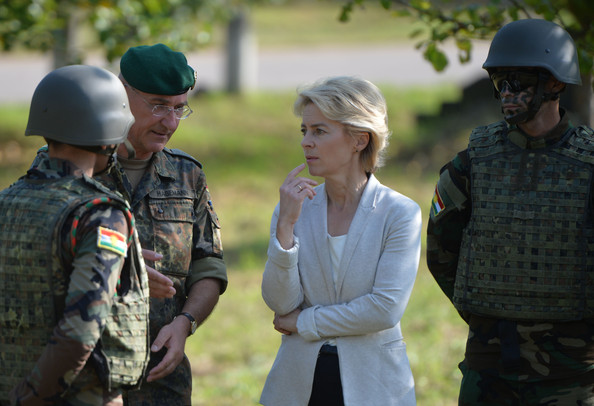 Almanya Savunma Bakani: Pesmerge tüm dünya adina savasti, Pesmergeye tesekkür ediyoruz