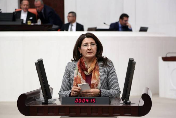 7 sal û 6 meh cezayê girtîgehê li Parlamentera HDPê hat birîn