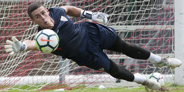 Dünyanin en pahali kalecisi belli oldu