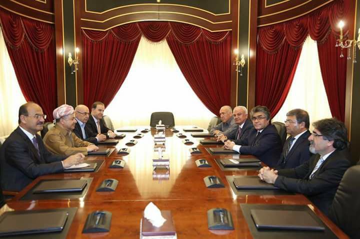 Serok Barzanî pêswaziya heyeta PAKê kir