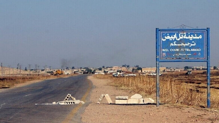 Türkiye Girê Sipi’de yasayanlara Türk kimligi dagitti