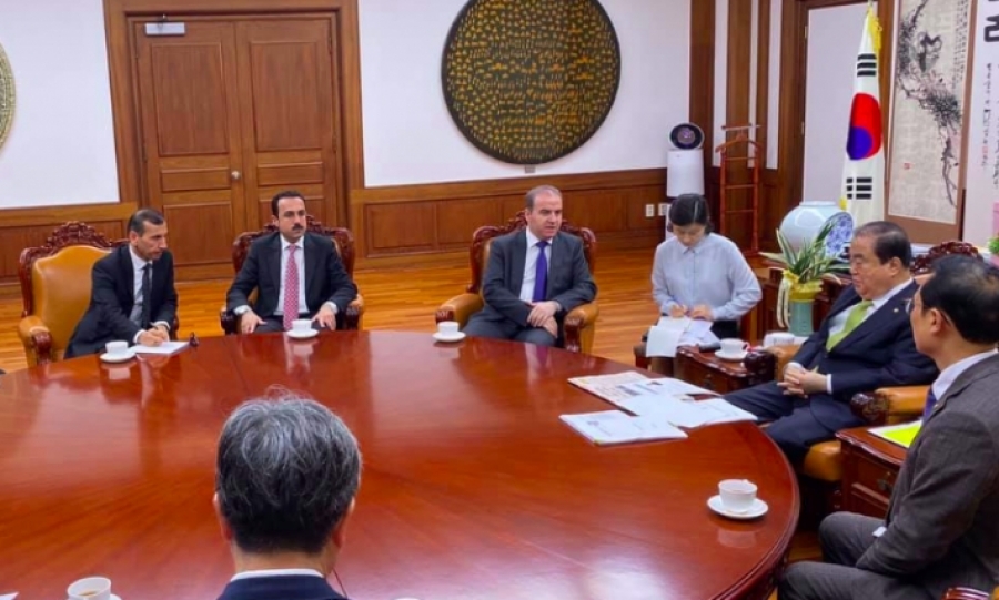 Sandeke Parlamemana Kurdistanê bi serokê Parlamana Koreya Basûr re civiya