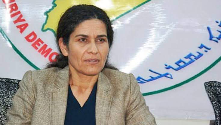 Îlham Ehmed derbarê Efrînê û komîteya destura Sûriyê daxuyanî dan