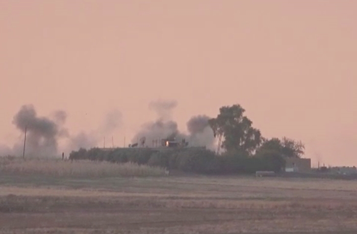 Balafirên Tirkiyê êrîsî erebeya artêsa Sûriyê kir: Leskerek hat kustin