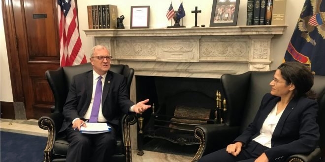 Îlham Ehmed ji senatorên Amerîkî pistevanî xwest û got: Fisarê li Tirkiyê bikin