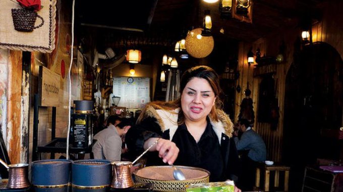 AFP: Penaberên Kurdên Rojava bandoreke bas li çanda Hewlêrê dikin