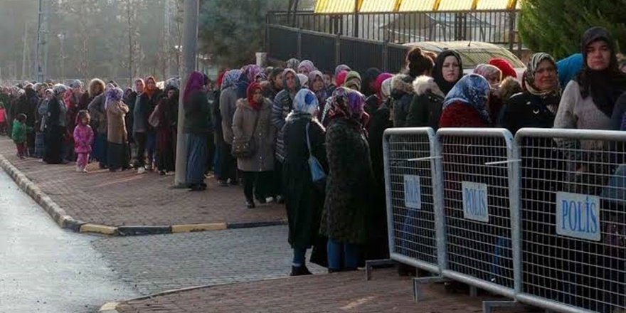 RAPIRSÎ | 63.2yê Kurdan li sînorên birçîbûnê ne, 87.1ê jinên Kurd jî bêkar in