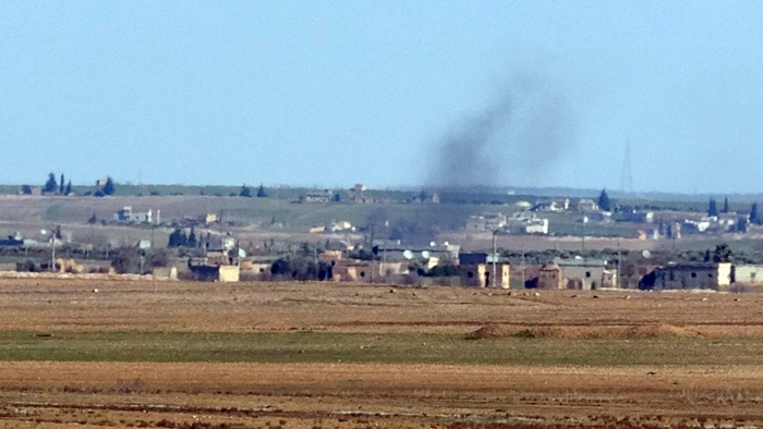 'Tirkiye di navbera Girê Spî û gundên Rojava de dîwar lêdike'