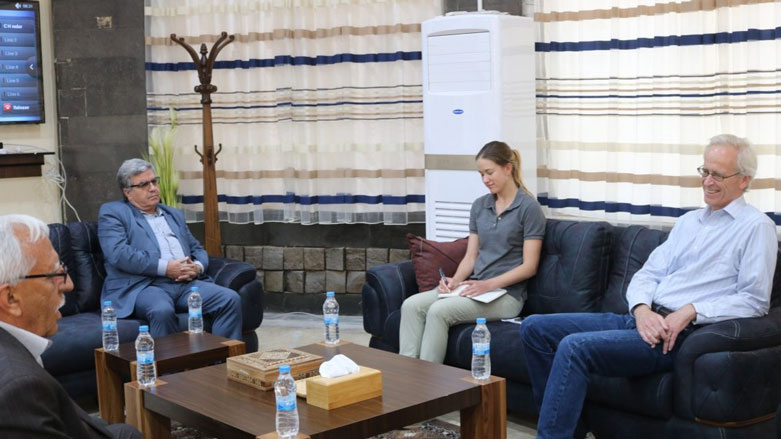 Sandeke Amerîkî bi 8 partiyên Rojavayê Kurdistanê re civiya