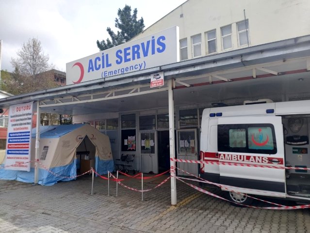 3 endamên malbateke ji Farqînê bi koronayê mirin