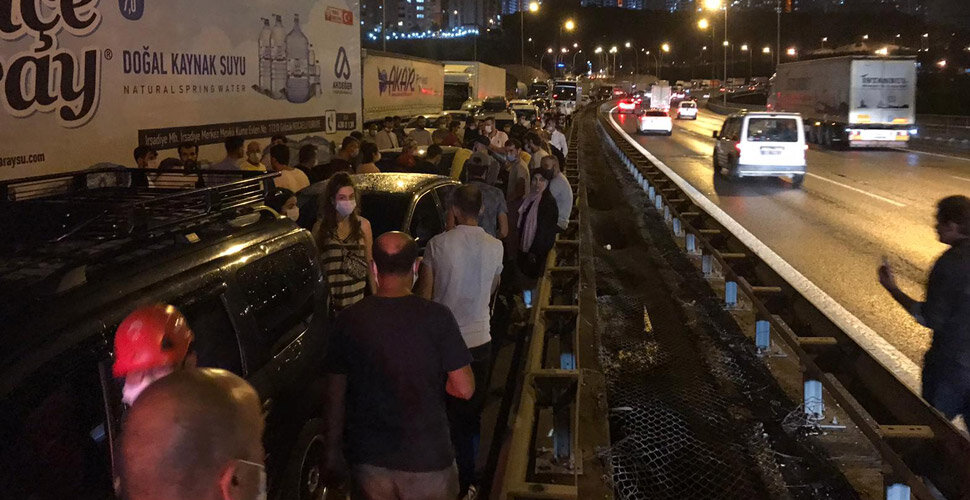 28 erebe lihev ketin û qeza kirin