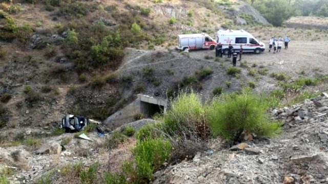 Di qezayê de jin mir, bav û 7 zarok birîndar bûn