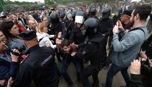 Bi sedema girtina Navalny xwepêsandan hatin kirin