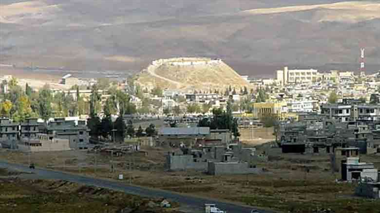 Xwepêsanderan li Çemçemalê bi keviran êrîsî Qeymeqamiyê kirin