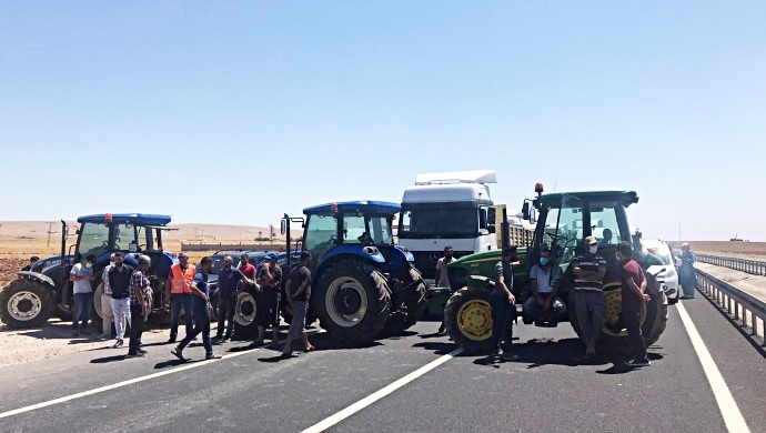 Cotkaran bi girtina rêya Hevrîsimê birîna elektrîkê protesto kir