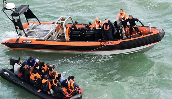 Di navbera Brîtanya û Fransayê de peymana koçberan hat îmzekirin