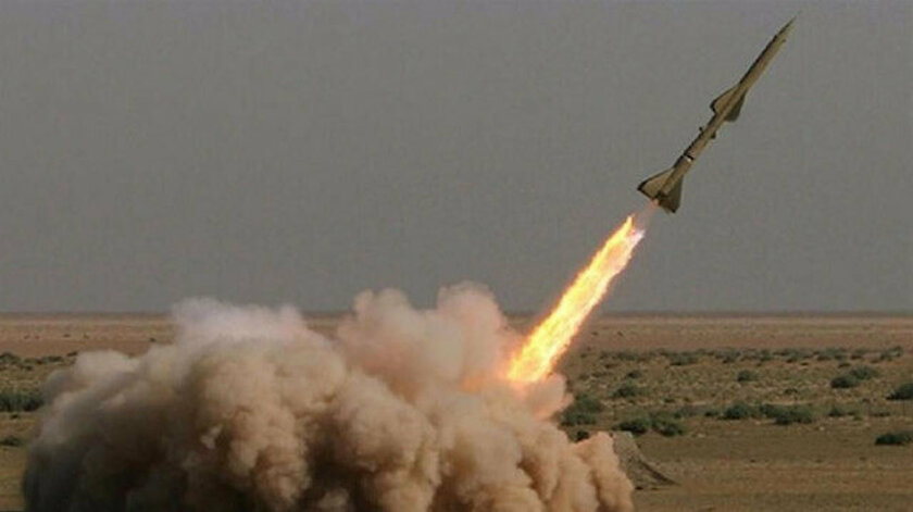 Yemen | Hûsiyên Îranî bi moseka balîstîk êrîsî bajarê Sedeya kir