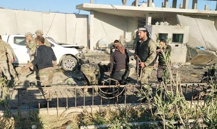 Komên çekdar li Serêkaniyê li ser malên dizî û talanê bi hev ketin: 1 kustî…