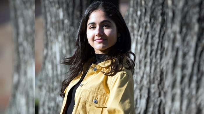 Li Almanyayê Dilovana Efrînî di pola xwendinê de bû yekemîn