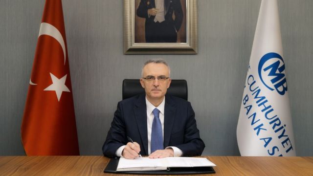 Serokê Banka Navendî ji aliyê Erdogan ve ji kar hat dûrxistin