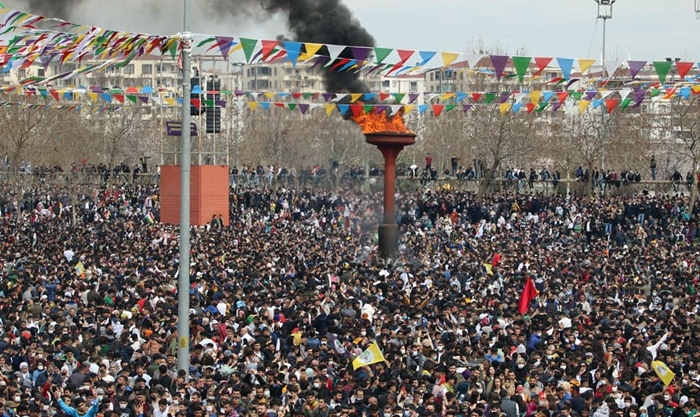Dozgeriyê ji bo ahenga Newroza Amedê lêpirsîn da destpêkirin