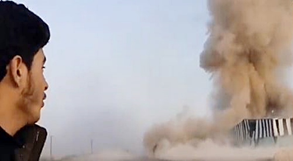 Balafirên Rûsî li Idlibê kargehên gaz û petrolê bombebaran kir