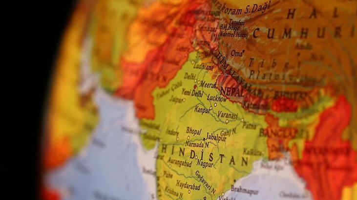 Otobusekî û makîna kar lihev ketin: 15 mirî