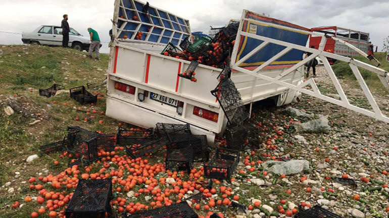 Kamyonet di helan de çû xwarê: 2 birîndar