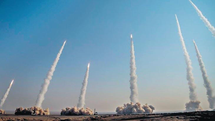 Budçeya sîlihên nukleerî ya Amerîka bo 9 salan 634 mîlyar dolare