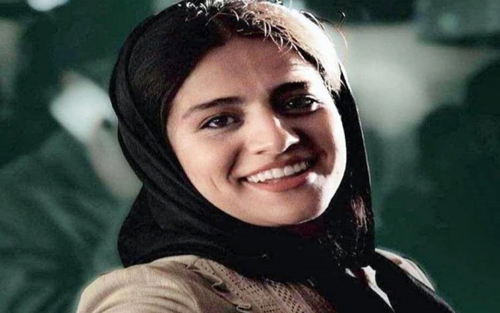 Dadgeha Îranê xwendekara Kurd a xistina balafira Ûkraynayê protesto kiribû ceza kir