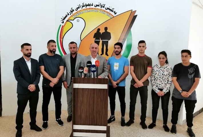 Duhok | Ciwanên serkeftiyên Kîkboksê xelata rêzgirtinê wergirtin