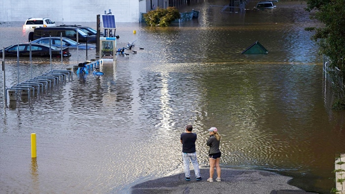 Bager û lehiyê li 6 eyaletên Amerîkayê bandor kir, hejmara miriyan 45 kesan derbas kir