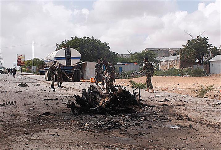 Bi ereba bombekirî êrîsê konwoya fermî kirin: 8 kustî